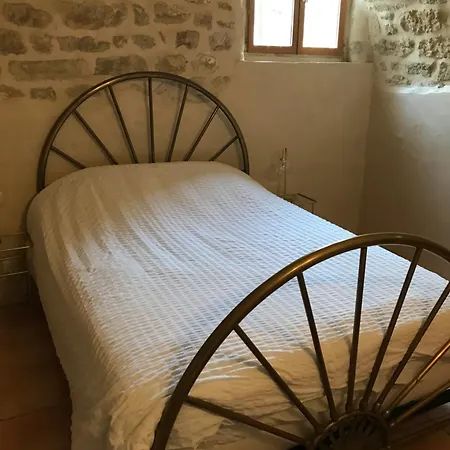 Le Prieure * גלארגו-לו-מונטיו